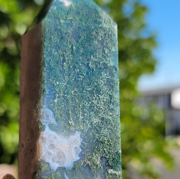 NEW 8.5" MOSS AGATE WITH BLUE CHALCEDONY TOWER - Picture 12 of 12